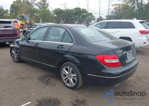 2012 Mercedes-Benz C 300 Luxury 4Matic from USA, damaged, VIN WDDGF8BB6CR228097